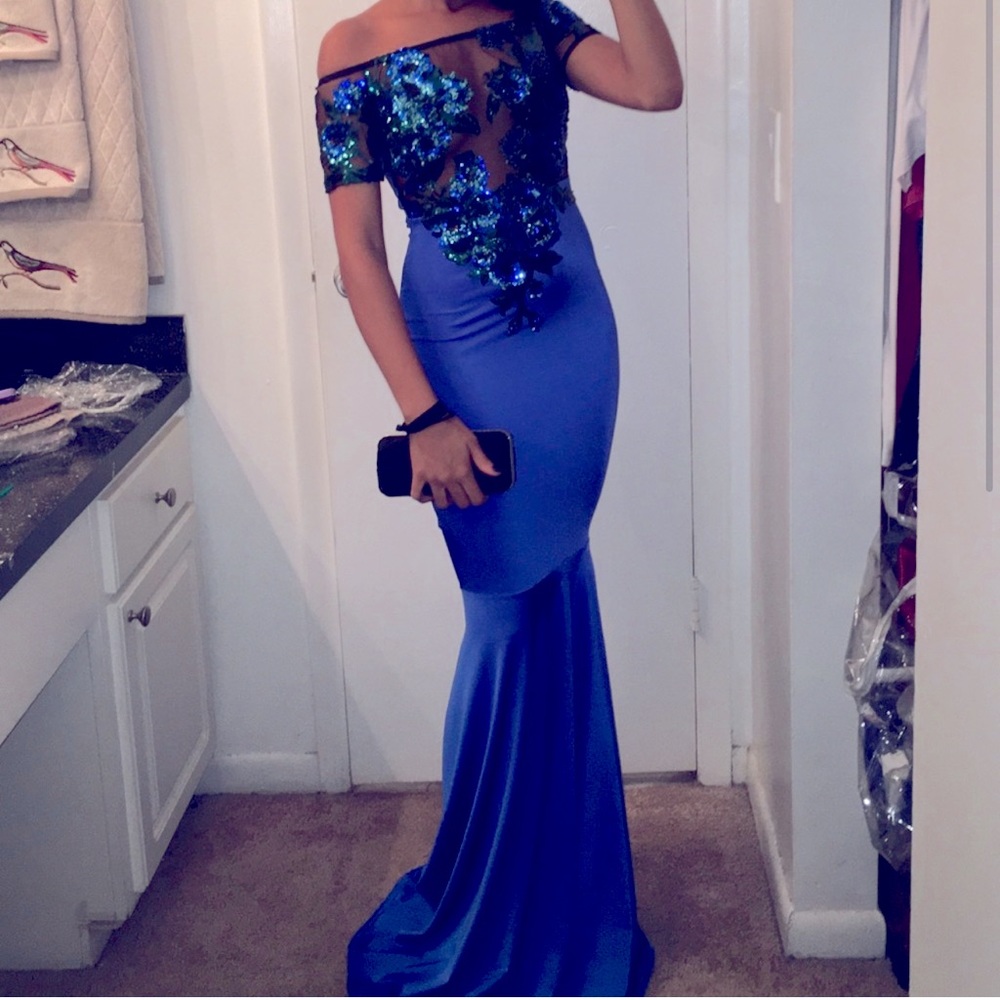 Prom Dress size XS please check all pictures